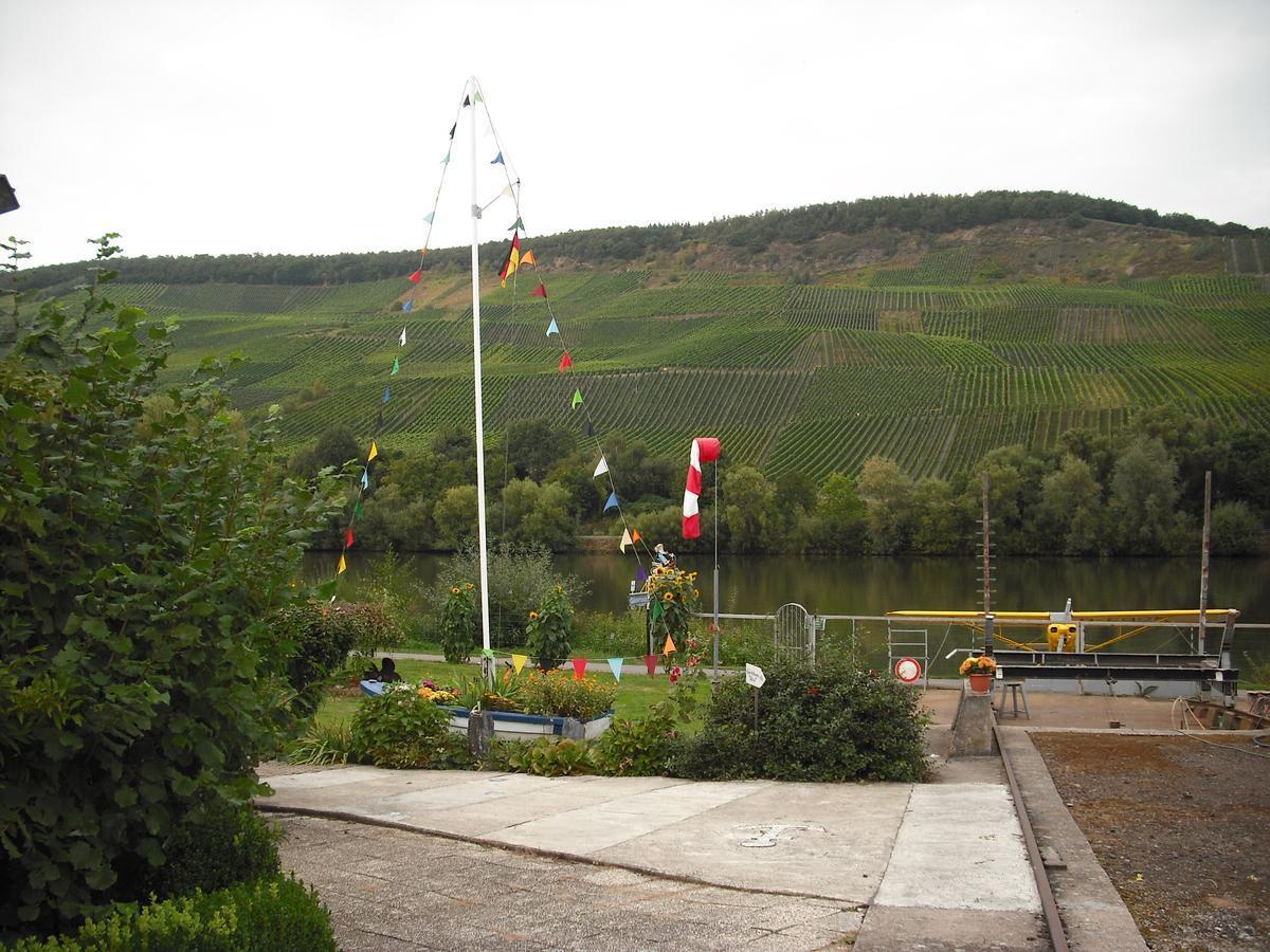 Roussel - Hotel Restaurant Bernkastel-Kues Exterior photo